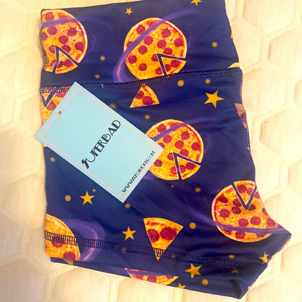 Fleo Pizza Shorts